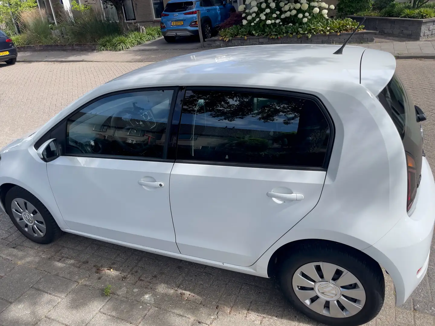 Volkswagen up! up! 1.0 BMT move Wit - 2