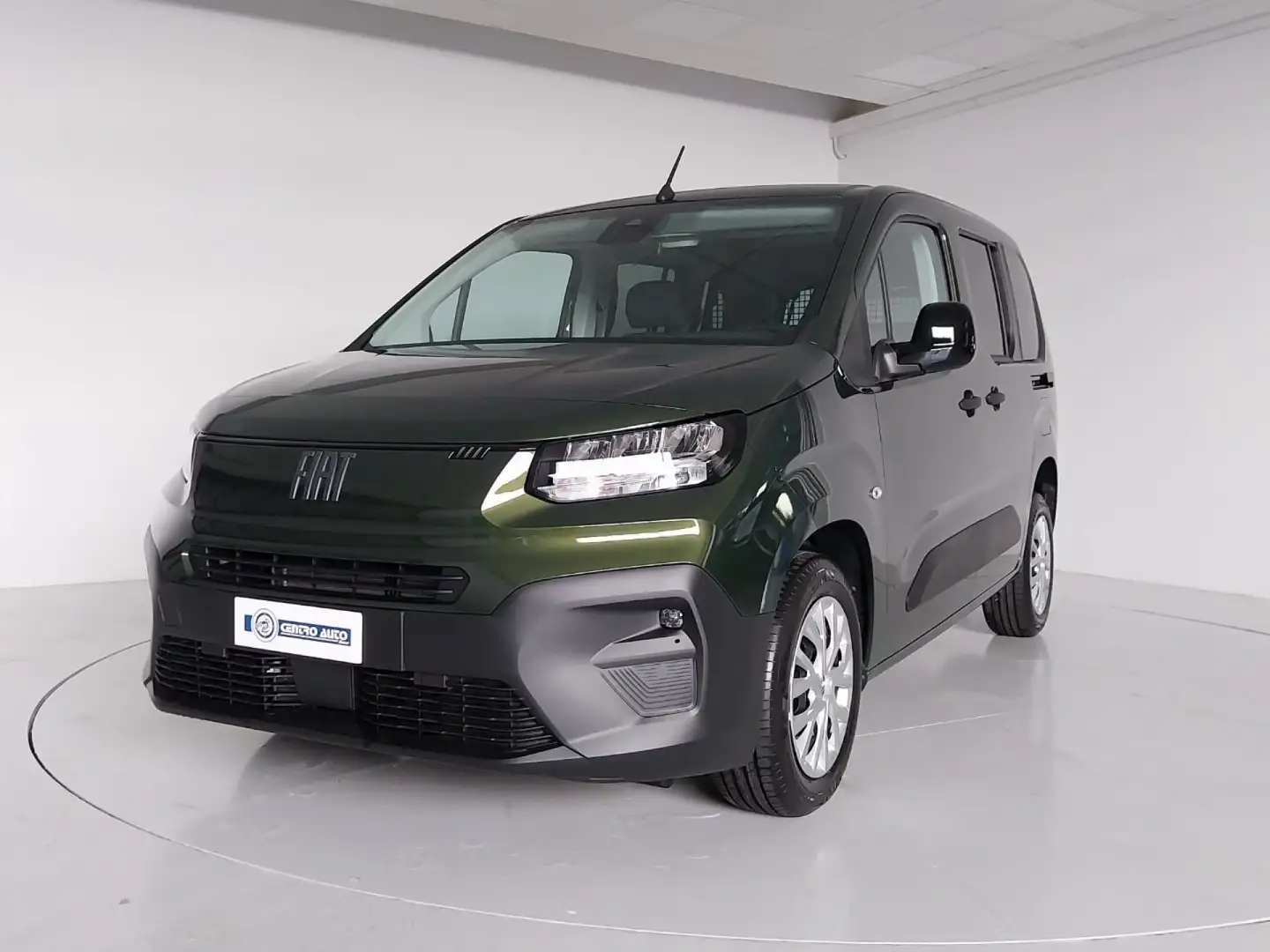 Fiat Doblo Doblò 1.5 BlueHdi 130CV Combi N1 Grün - 2