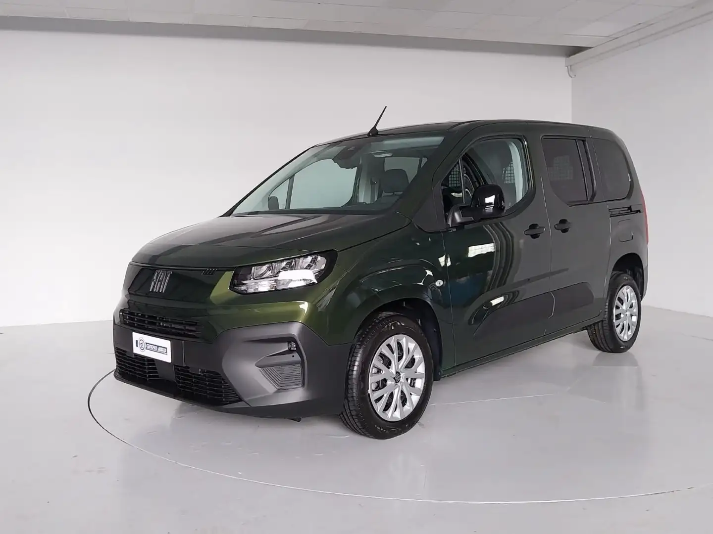 Fiat Doblo Doblò 1.5 BlueHdi 130CV Combi N1 Grün - 1