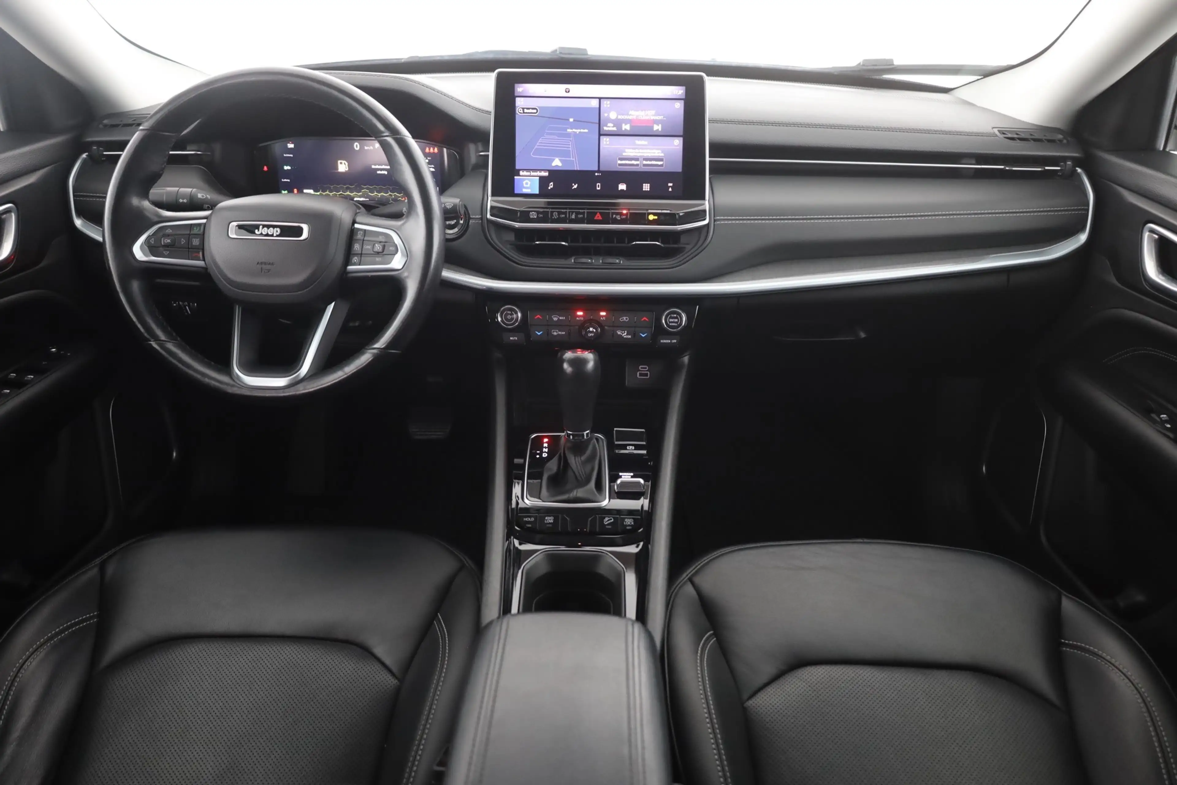 Jeep Compass S 1.3 PHEV 4WD LED Navi ACC Kamera — photo 9