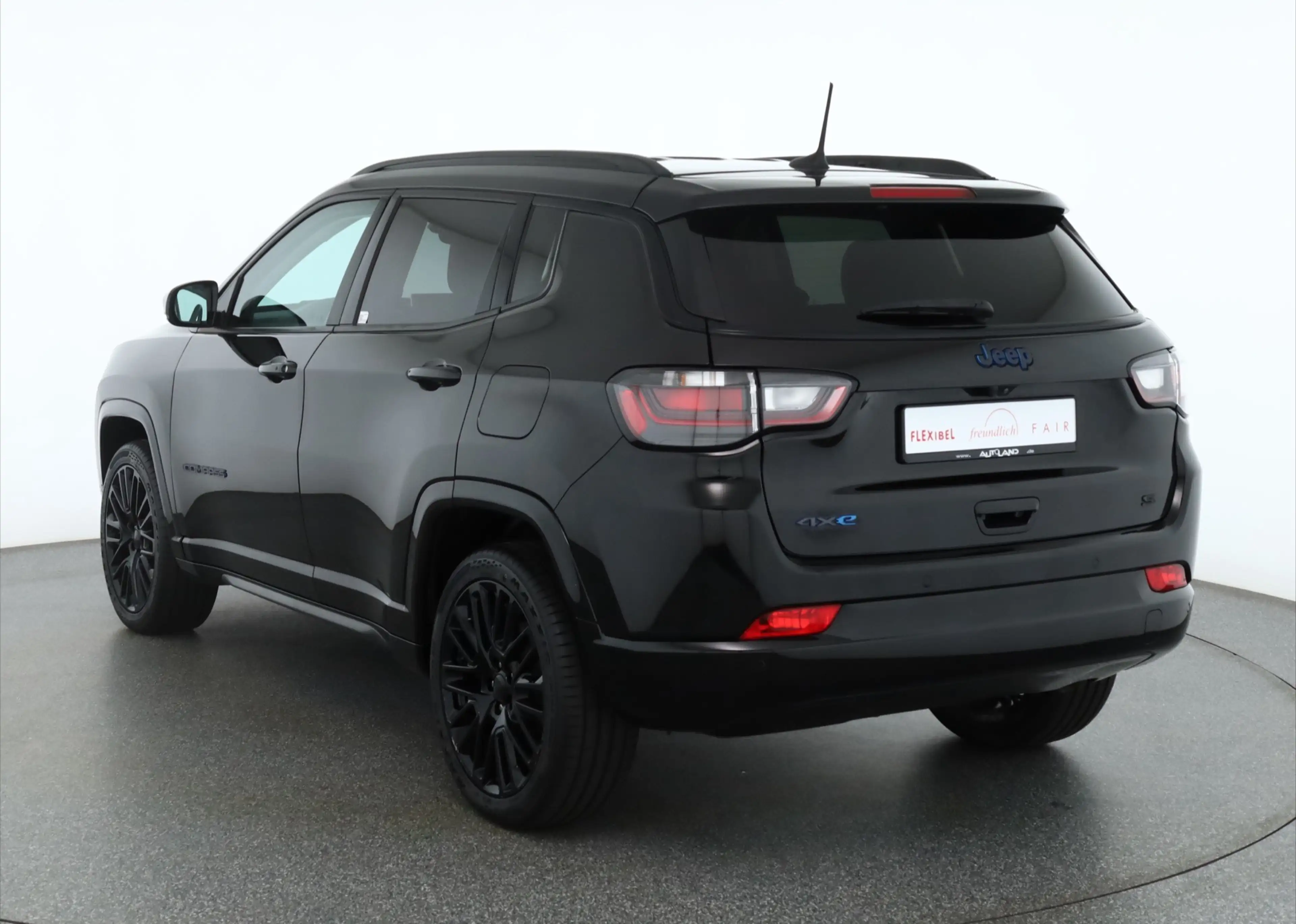 Jeep Compass S 1.3 PHEV 4WD LED Navi ACC Kamera — photo 3