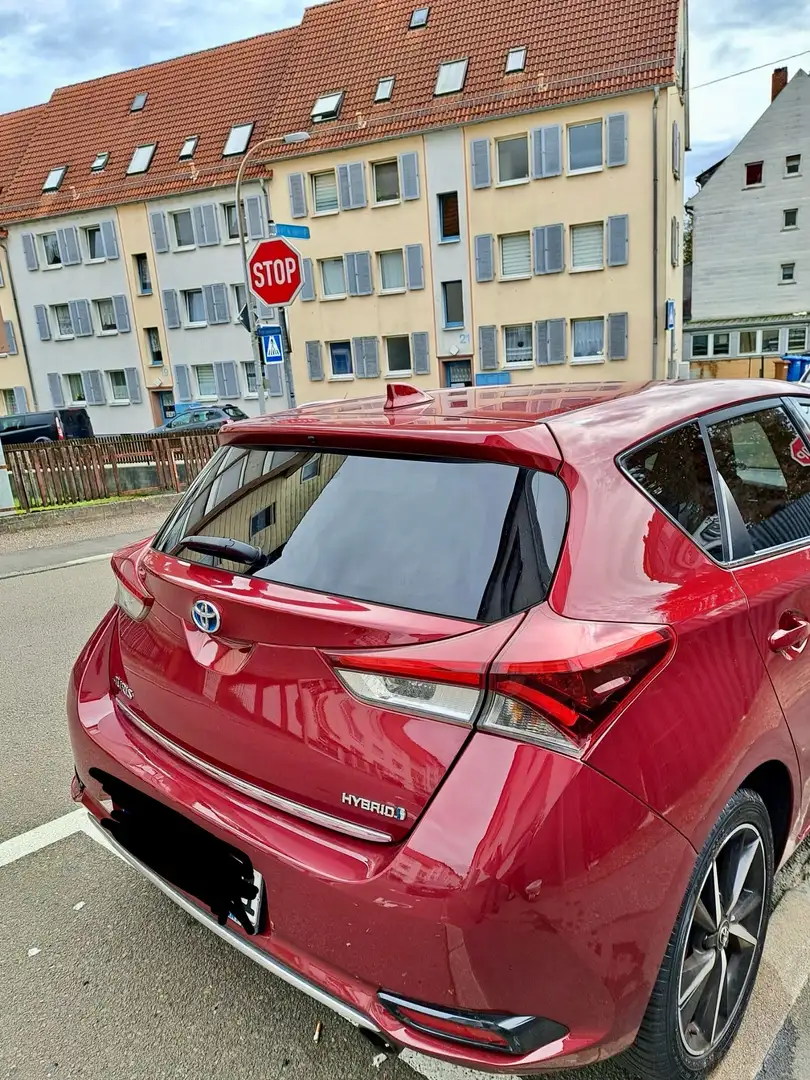 Toyota Auris - 1