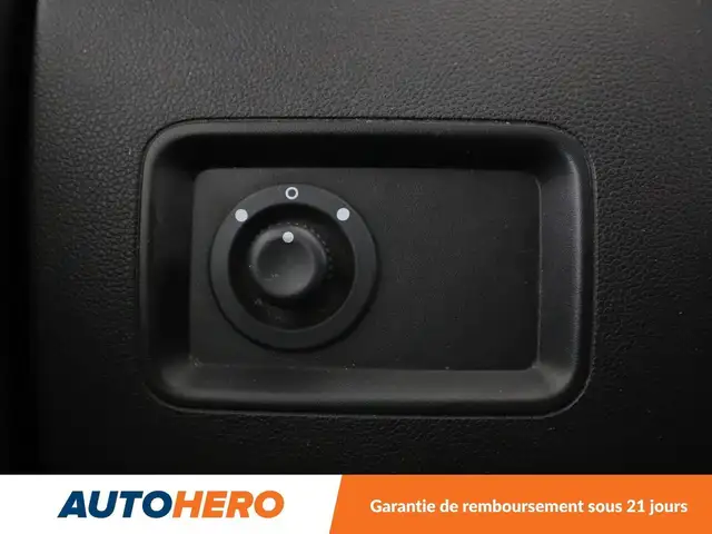 Dacia Duster view 28