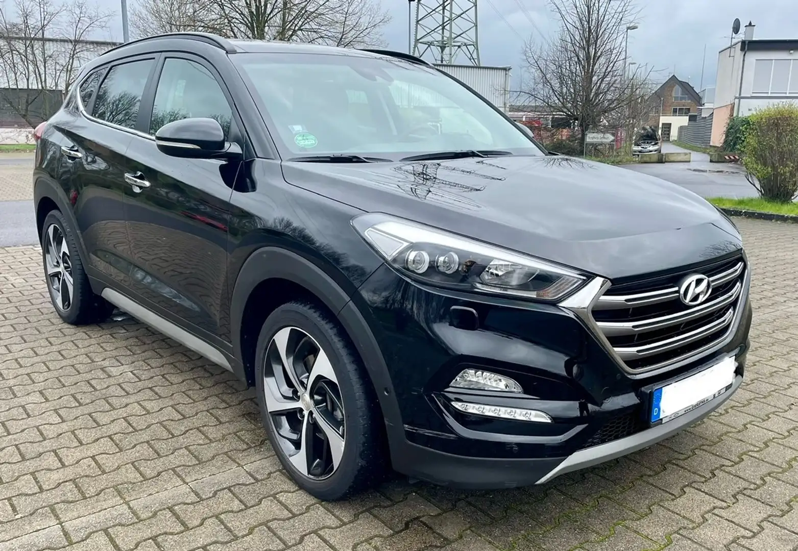 Hyundai TUCSON Tucson 1.6 Turbo 4WD Trend Czarny - 1