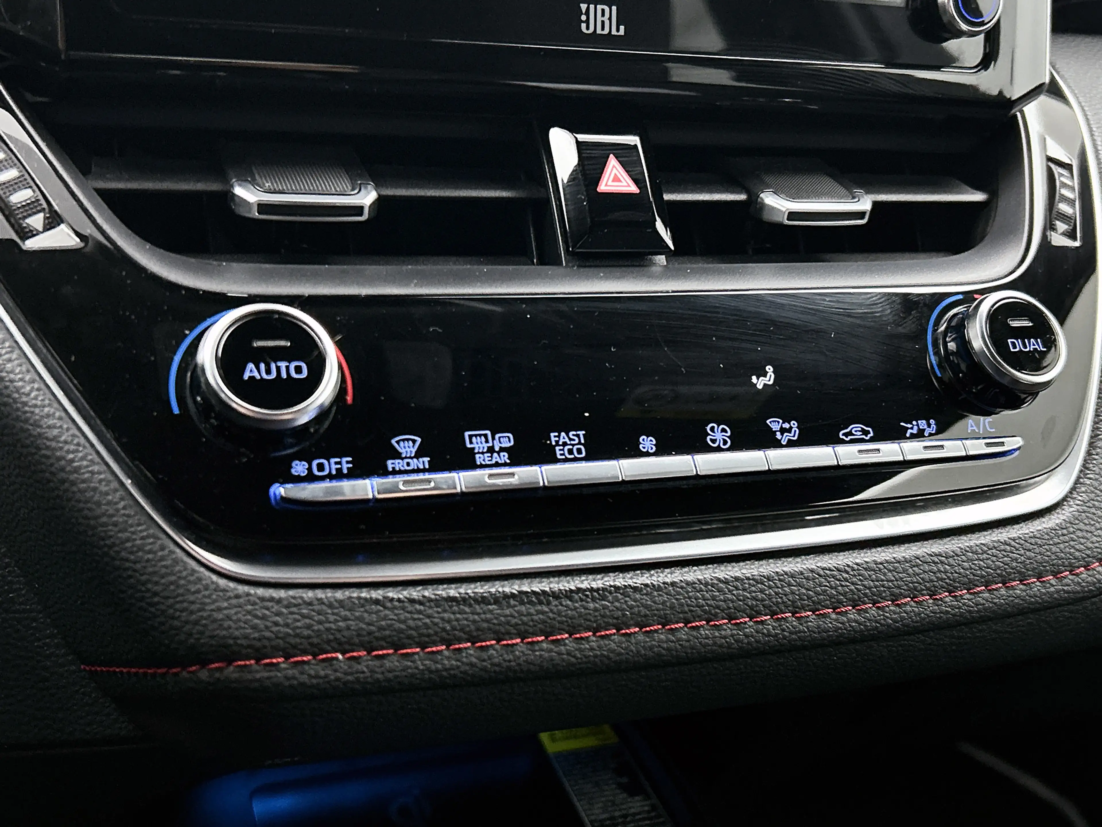 Toyota Corolla 2.0 Hybrid Executive ACC | Clima | JBL | 18" LMV | — photo 10