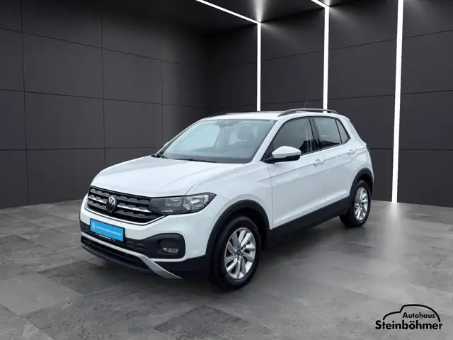 Volkswagen T-Cross view 2