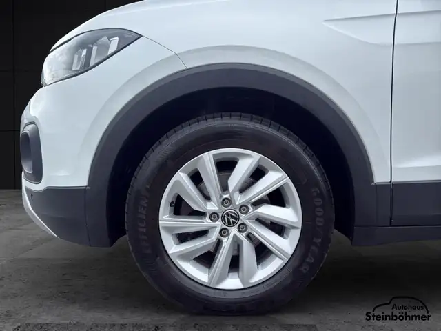 Volkswagen T-Cross view 13