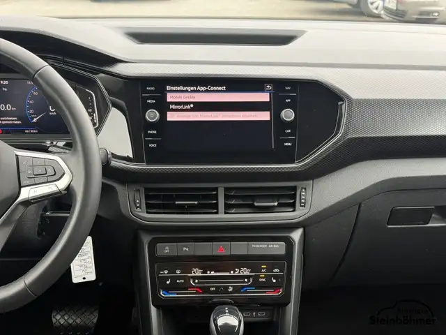 Volkswagen T-Cross view 25