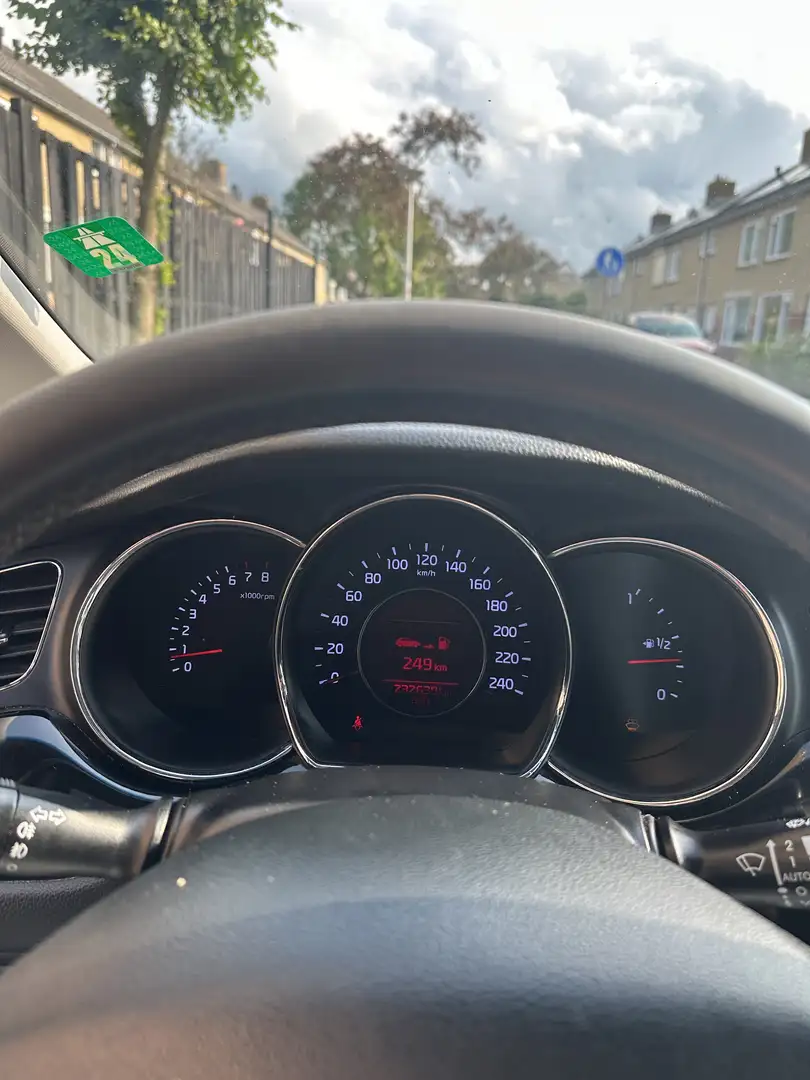 Kia Ceed / cee'd 1.6 GDI Plus Pack Grijs - 1