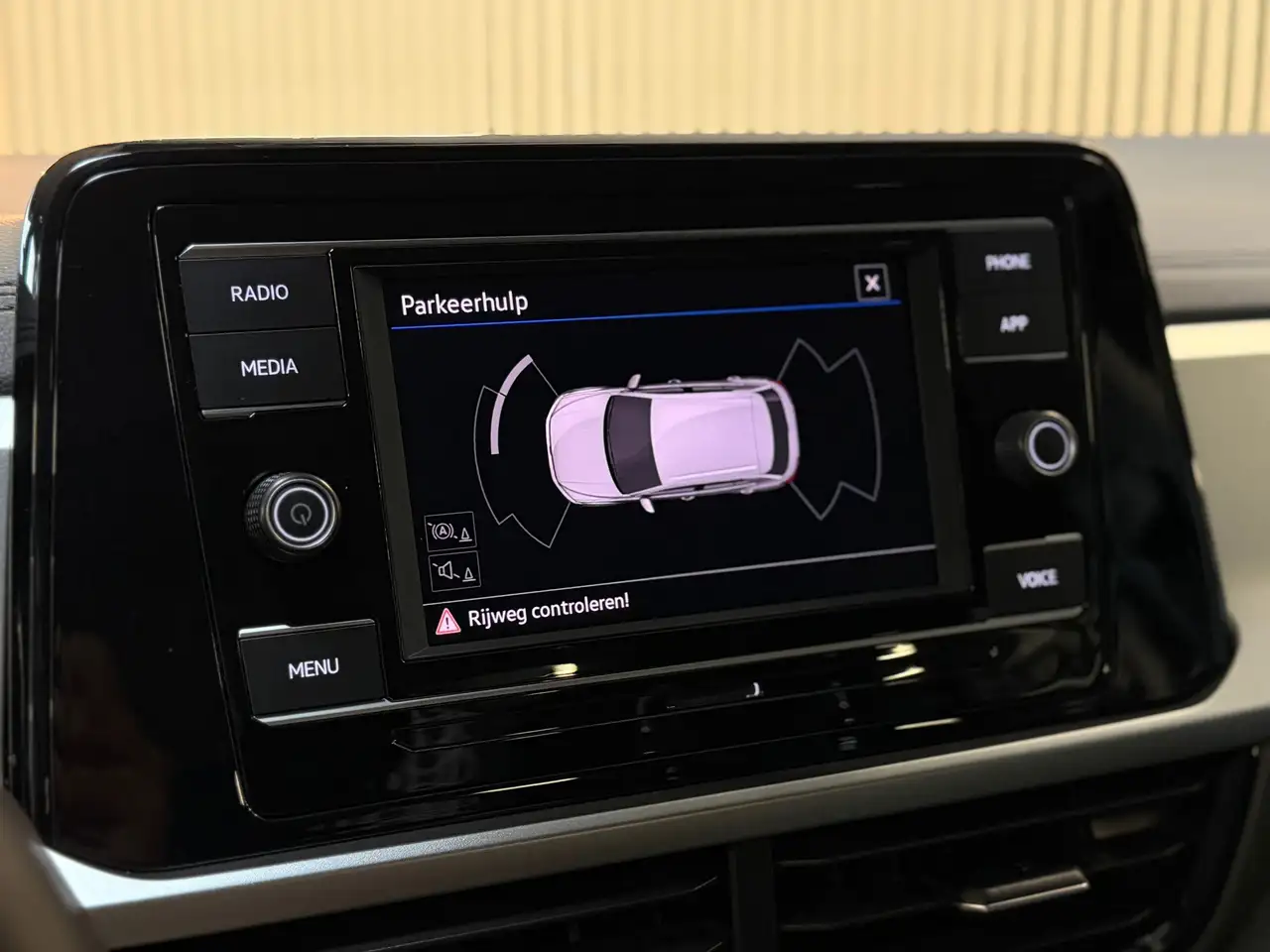 Volkswagen T-Roc 1.5 TSI Life AUTOMAAT LED DEALER ONDERHOUDEN STOEL, миниатюра 17