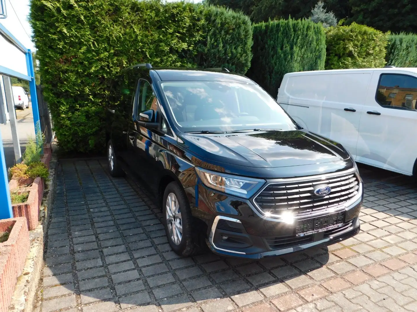 Ford Grand Tourneo Connect Titanium Negro - 1