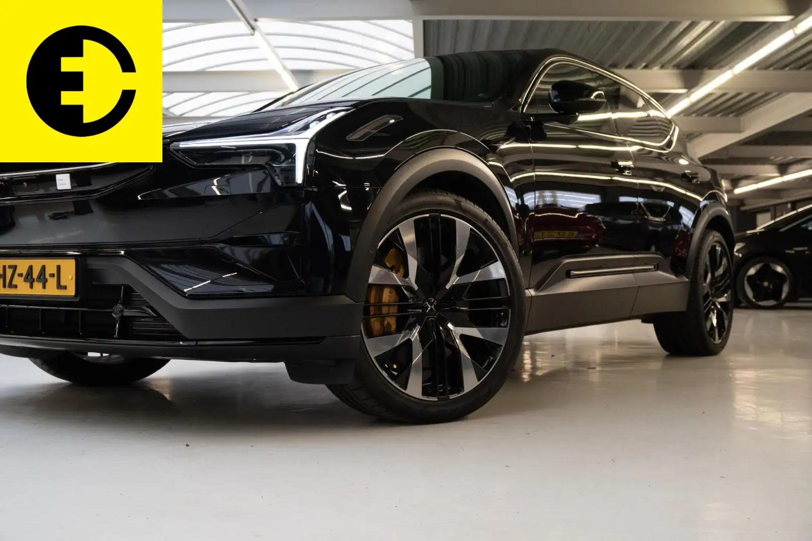 Polestar 3 Long range Dual motor Perf. Pilot Plus 111 kWh | S Чёрный - 2