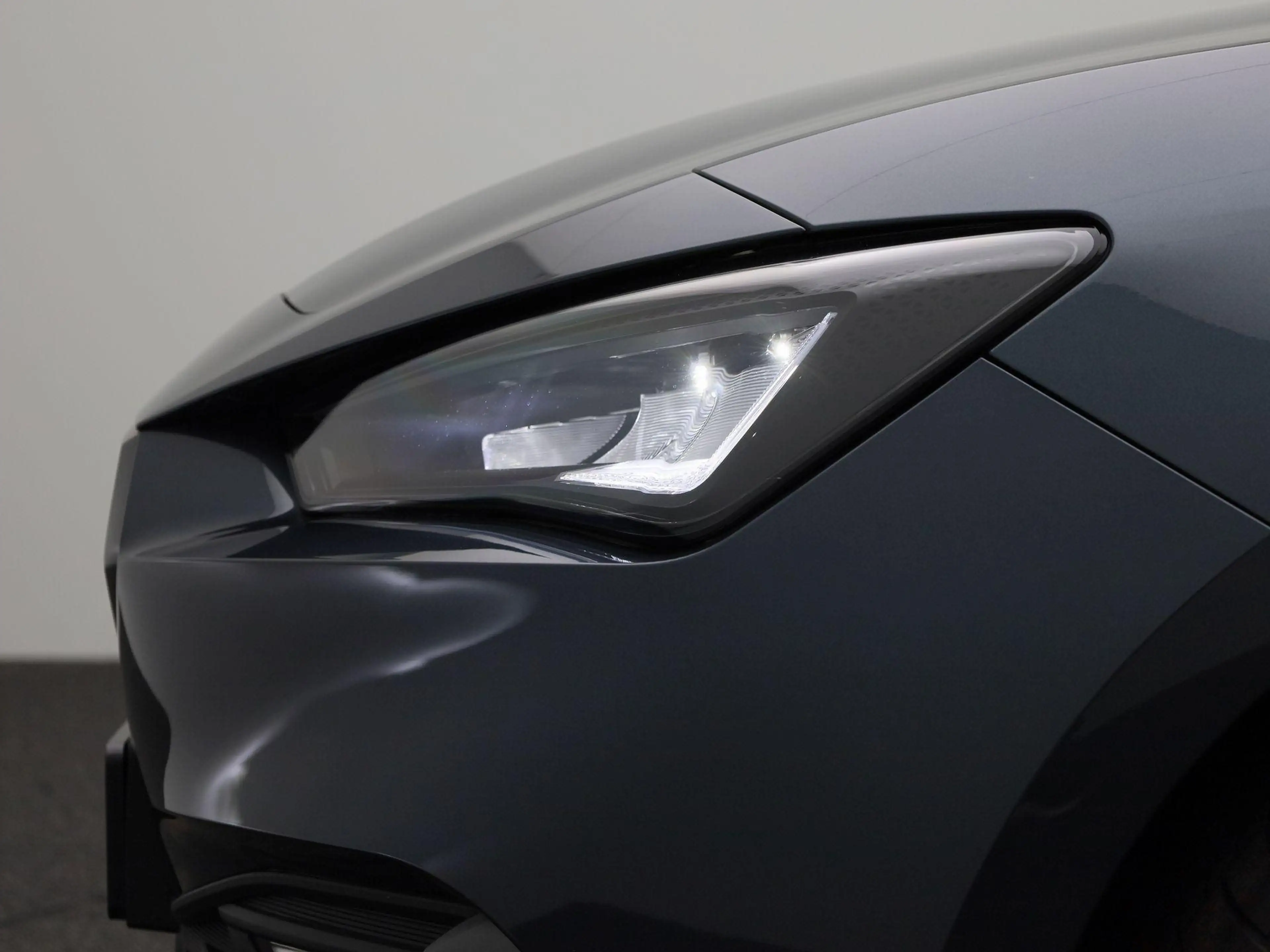 SEAT Leon e-Hybrid Sportstourer 1.5 TSI FR PHEV First Edition 204 PK — photo 14