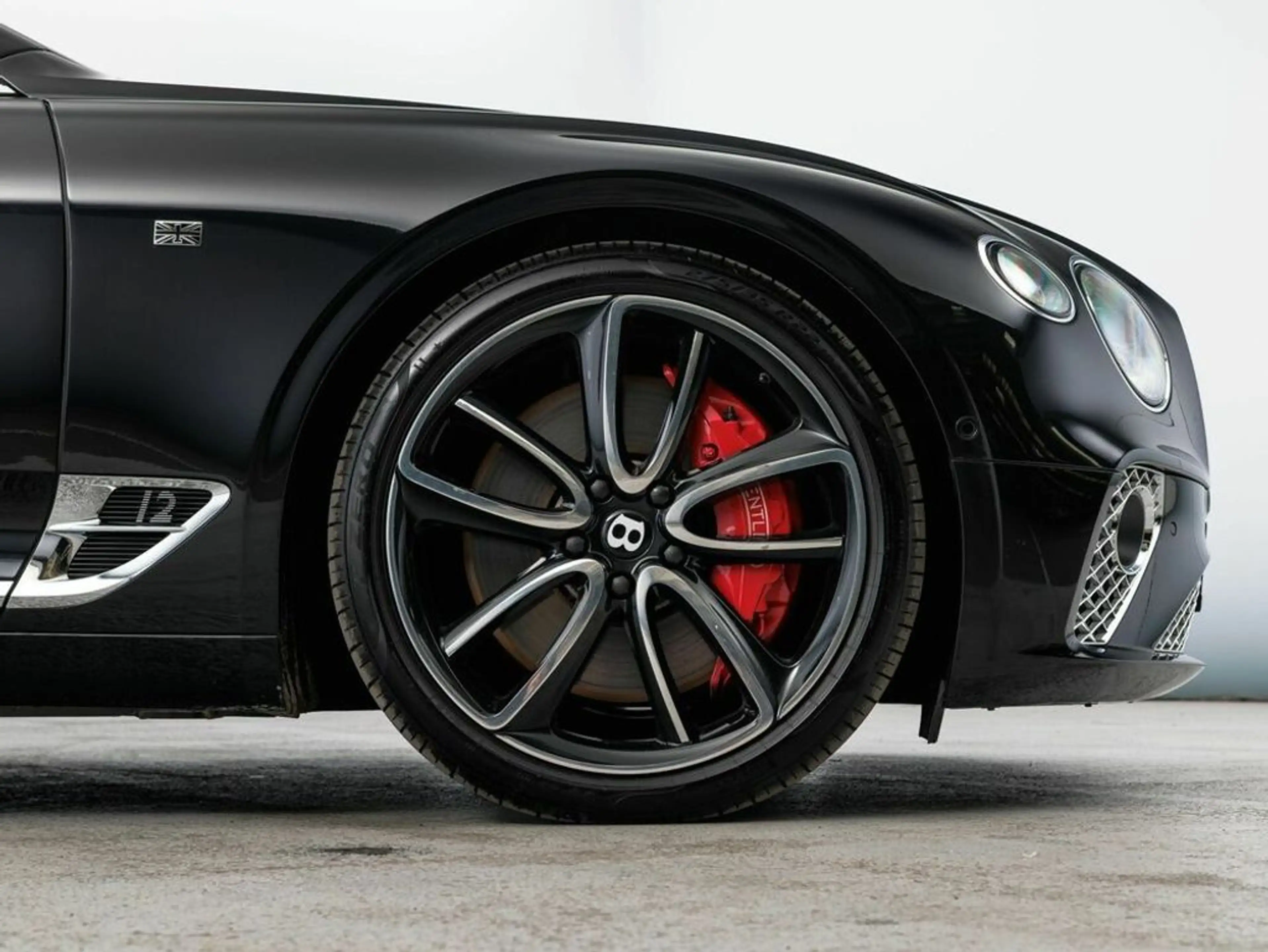 Bentley Continental GT First Edition W12 — photo 6