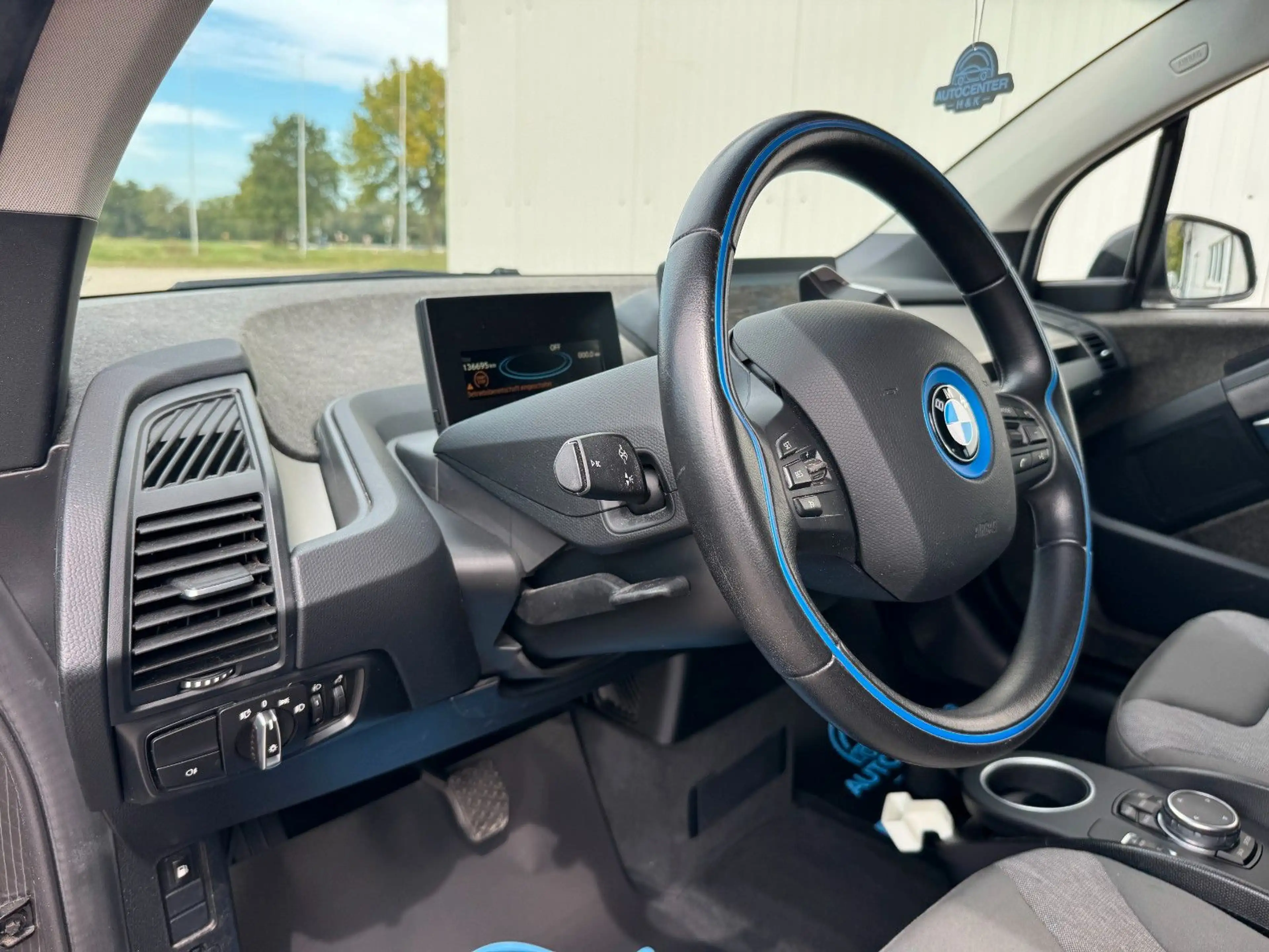 BMW i3 REX *NAVI*LED*SHZ*PDC* — photo 11