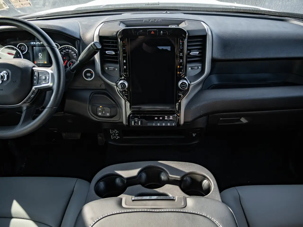 RAM 3500 снимка RAM 3500