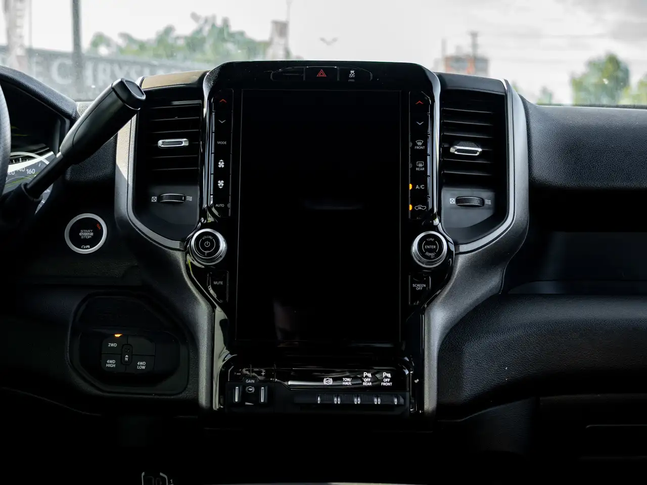 RAM 3500 снимка RAM 3500