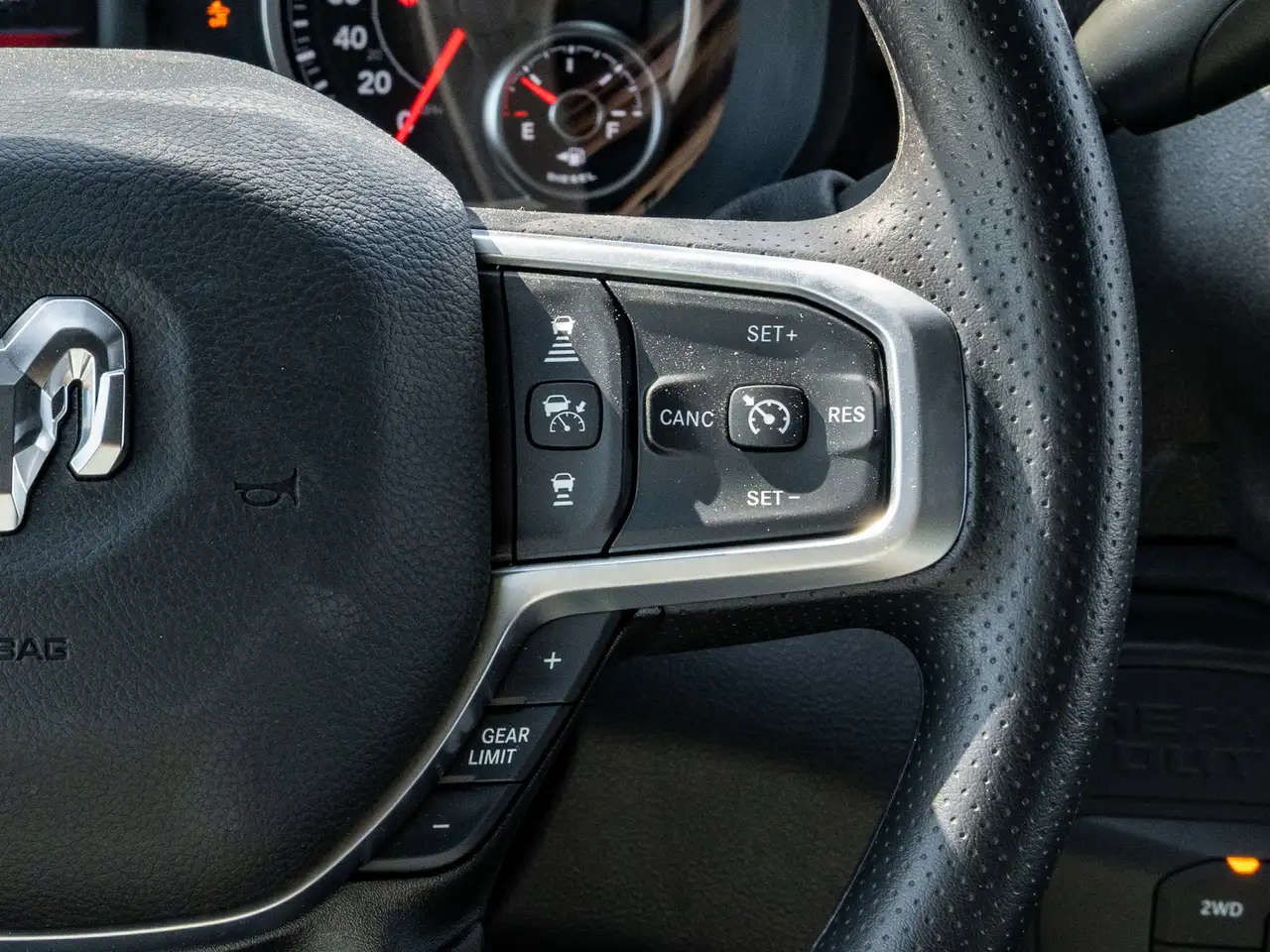 RAM 3500 снимка RAM 3500