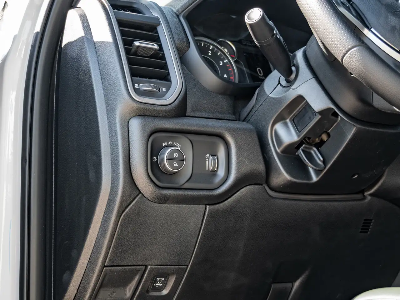 RAM 3500 снимка RAM 3500