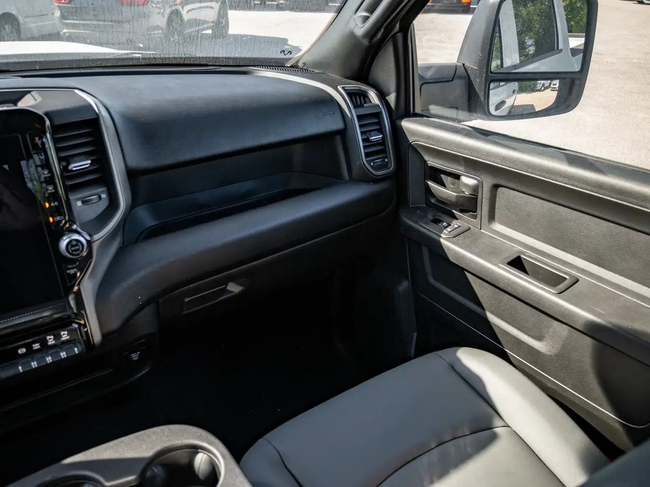 RAM 3500 снимка RAM 3500