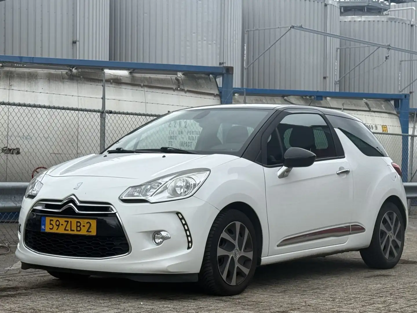 Citroen DS3 1.2 VTI Chic Biały - 1