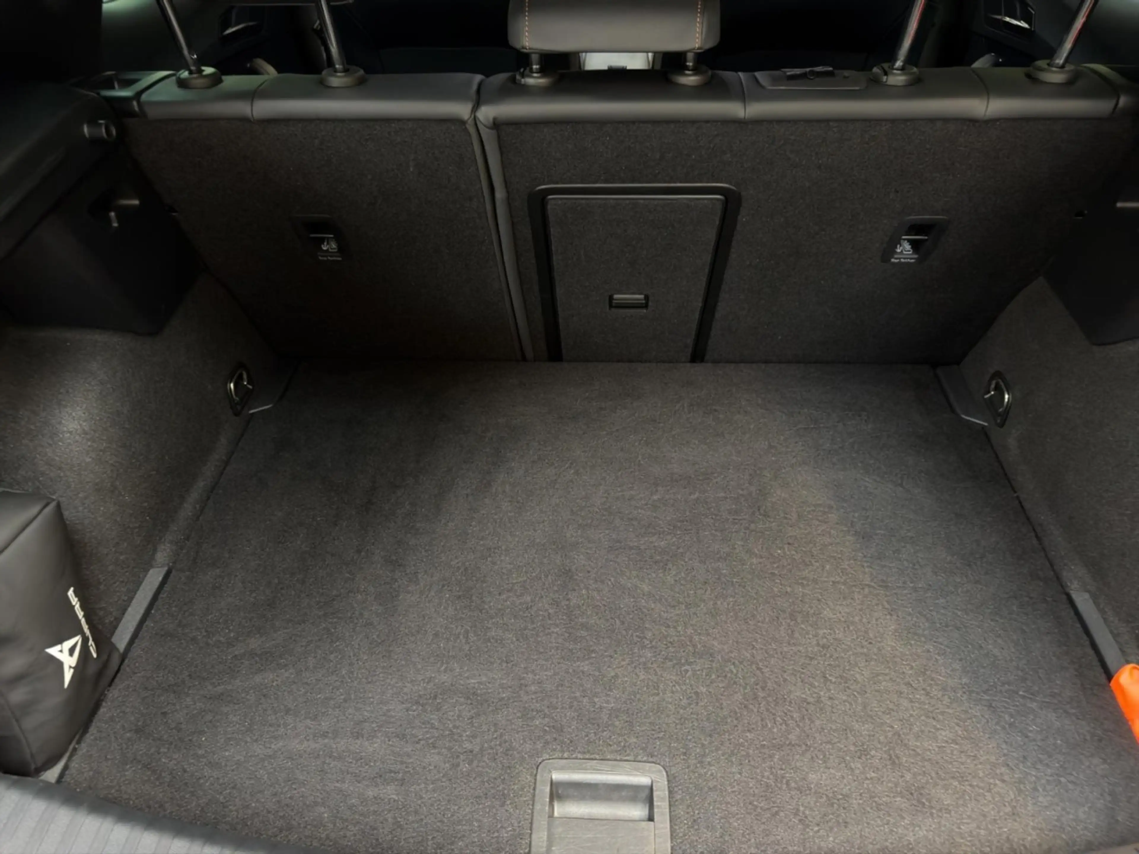 CUPRA Leon 1.5 eTSI Kamera, SHZ, ACC, LED Klima — photo 7