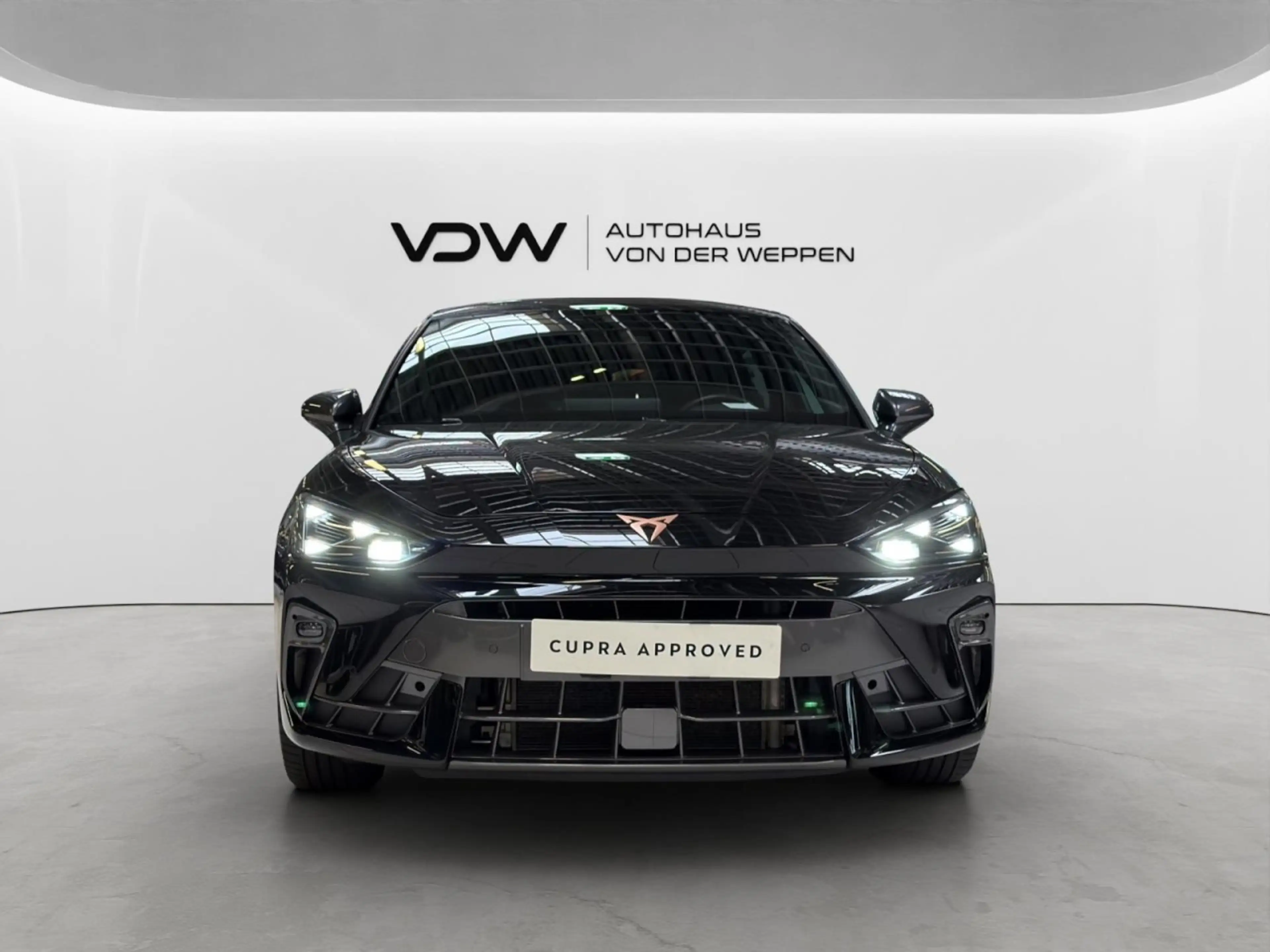 CUPRA Leon 1.5 eTSI Kamera, SHZ, ACC, LED Klima — photo 2