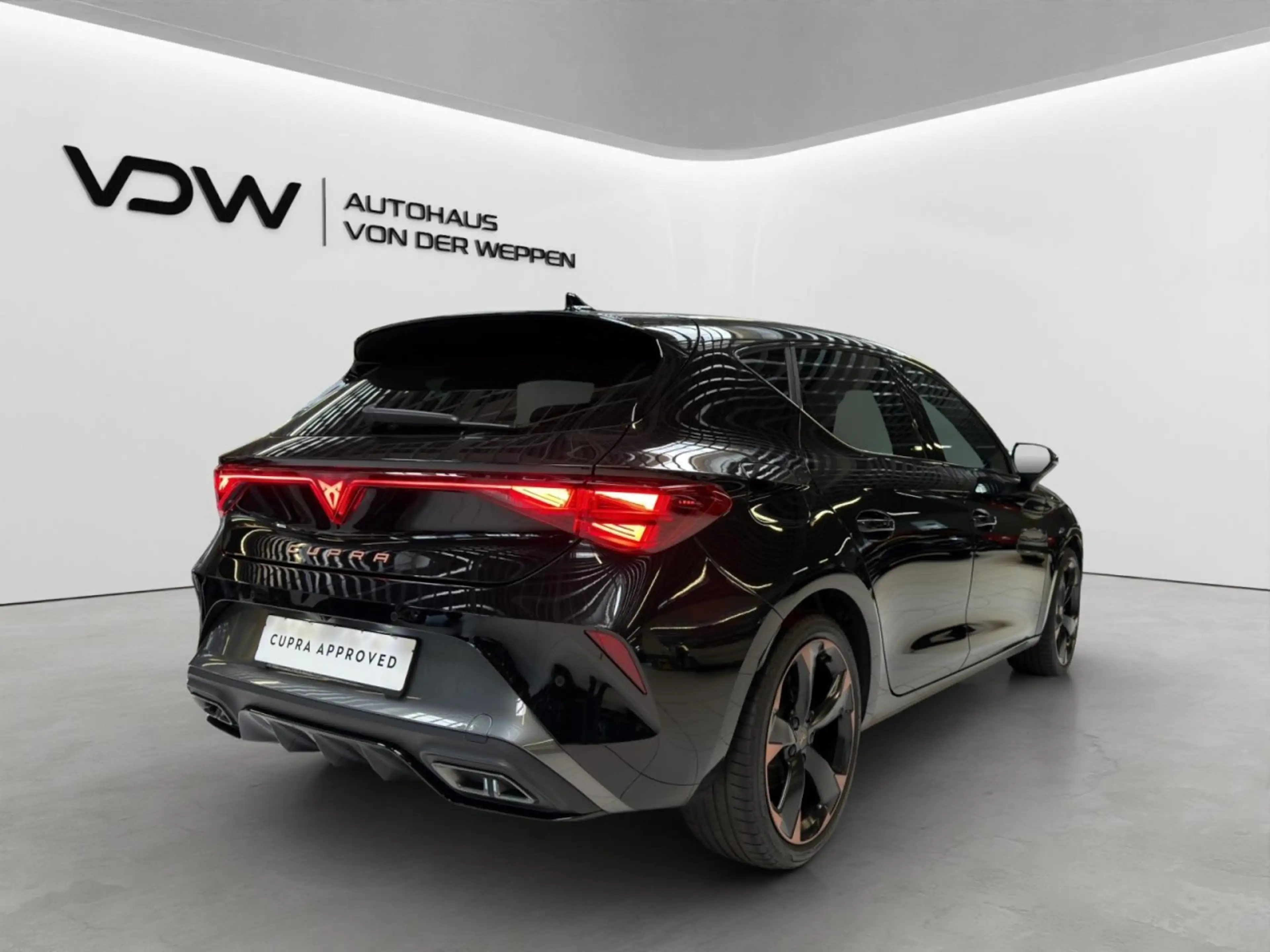 CUPRA Leon 1.5 eTSI Kamera, SHZ, ACC, LED Klima — photo 8