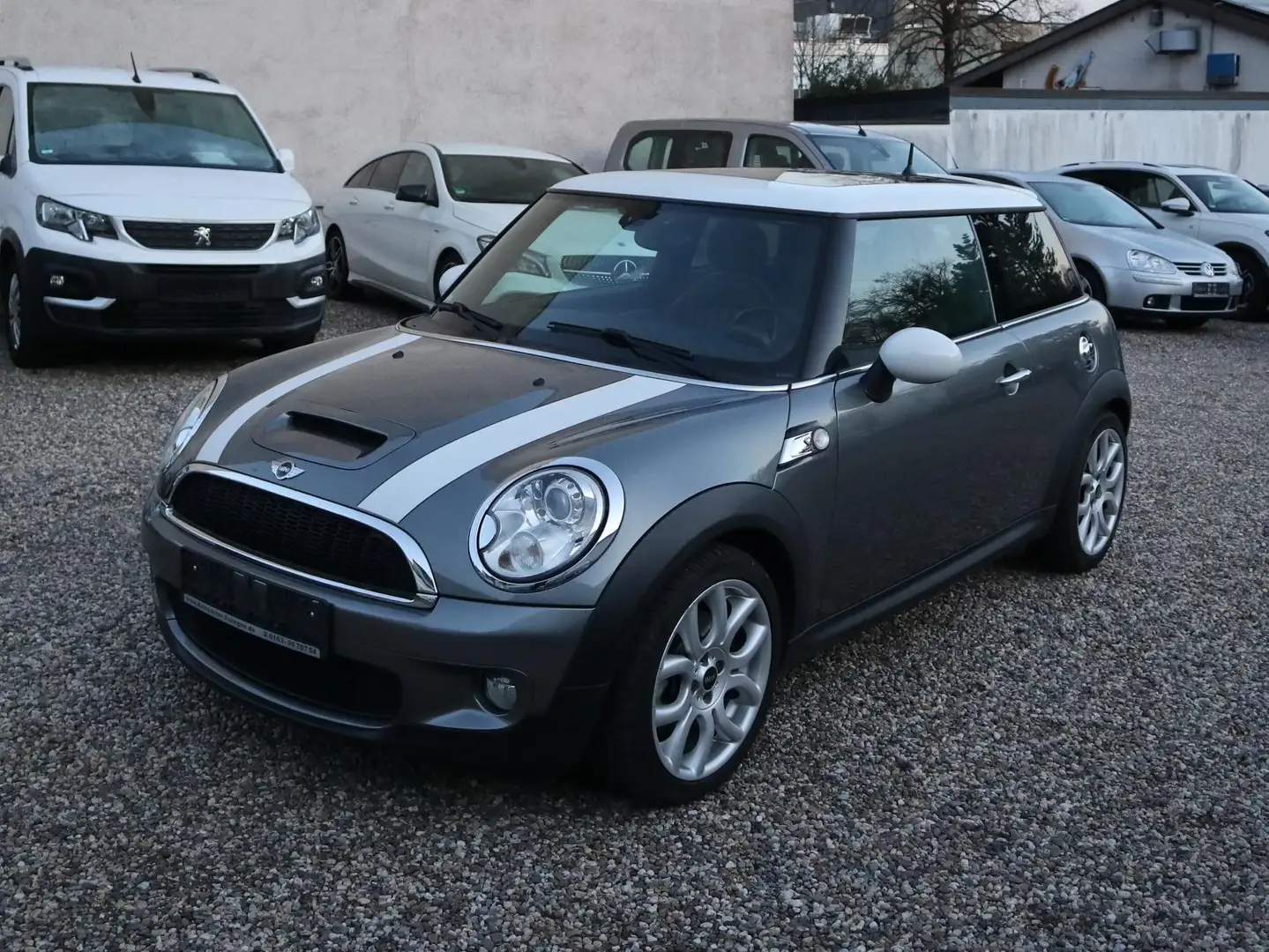 MINI Cooper S Mini Cooper S*Leder*Klima*Panorama-Dach* Grau - 1