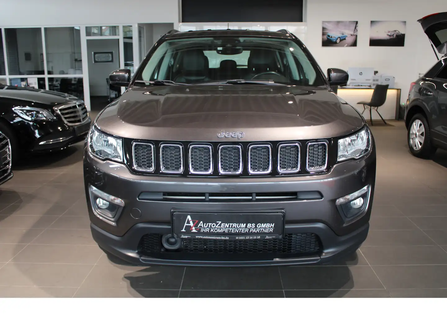 Jeep Compass Longitude FWD NAVI*CAM*SPURH*KLIMA* Grijs - 2