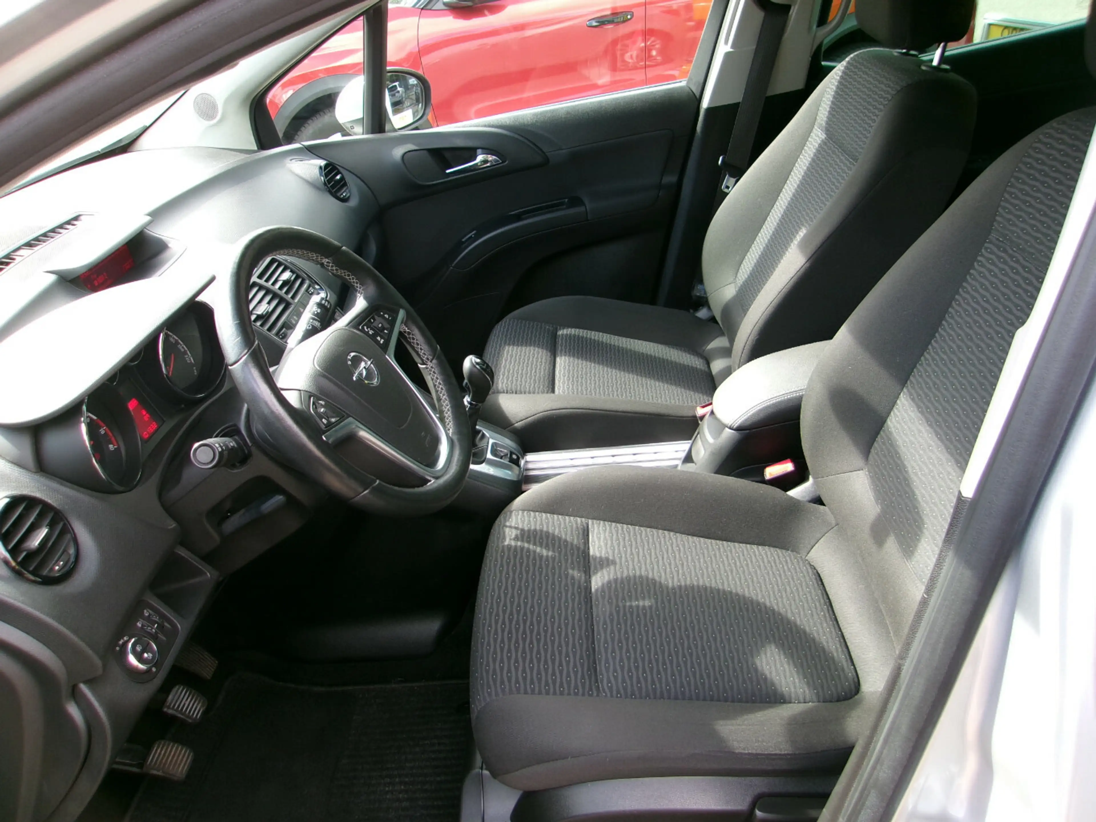 Opel Meriva Drive AHK Szhzg — photo 11
