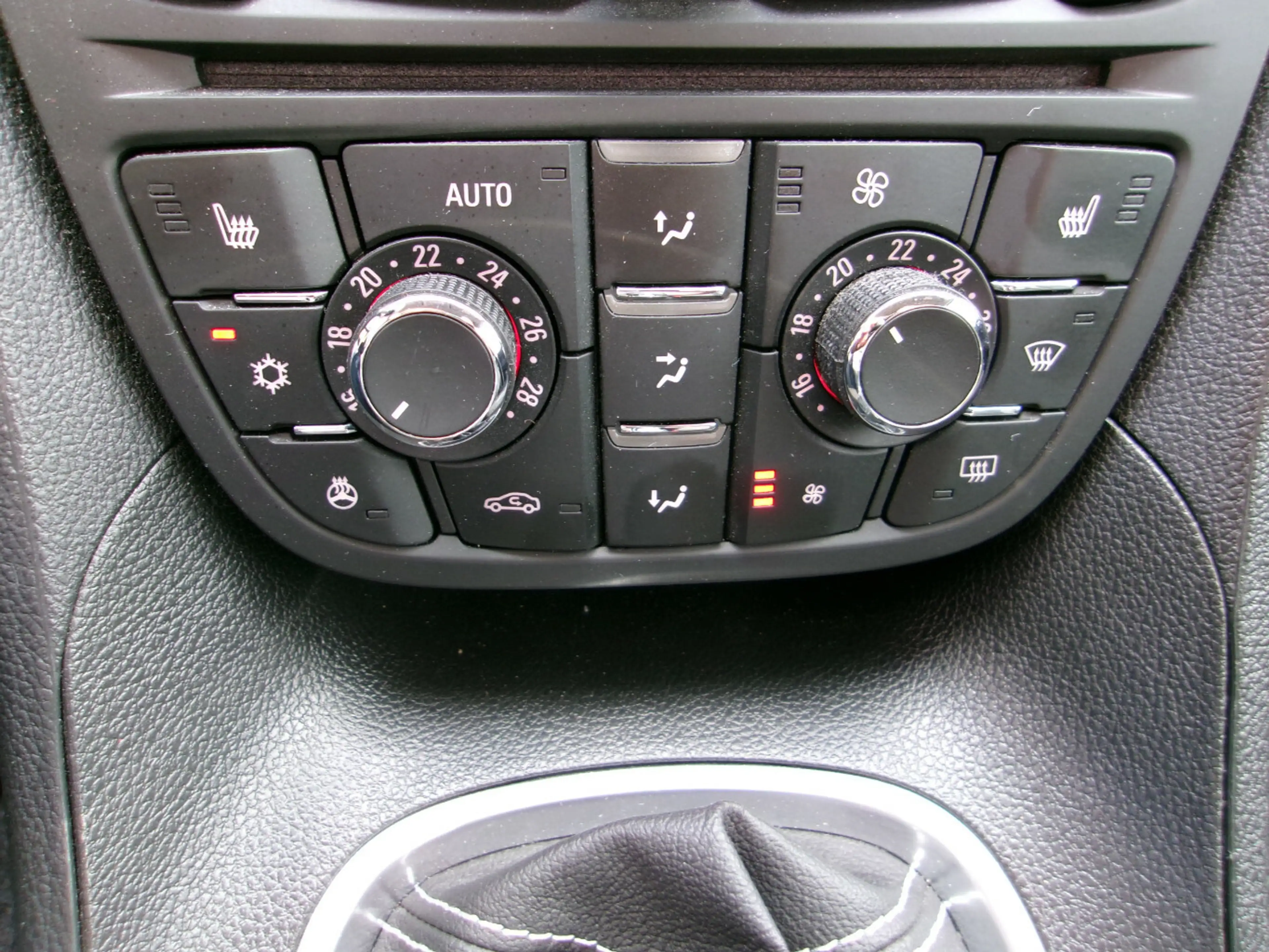 Opel Meriva Drive AHK Szhzg — photo 23
