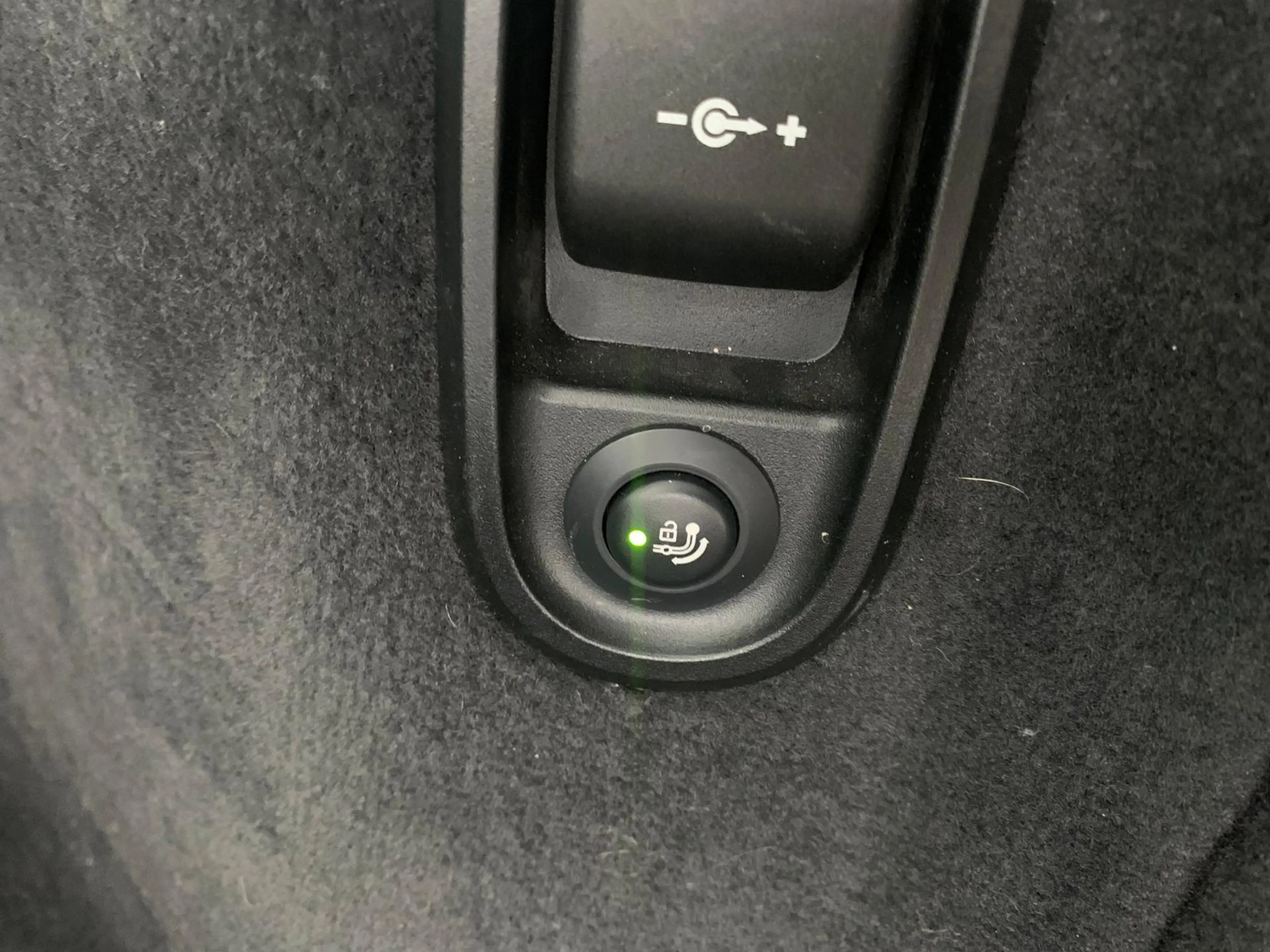 BMW 530 d Luxury DRIVING-PROF/PANORAMA/AHK — photo 8
