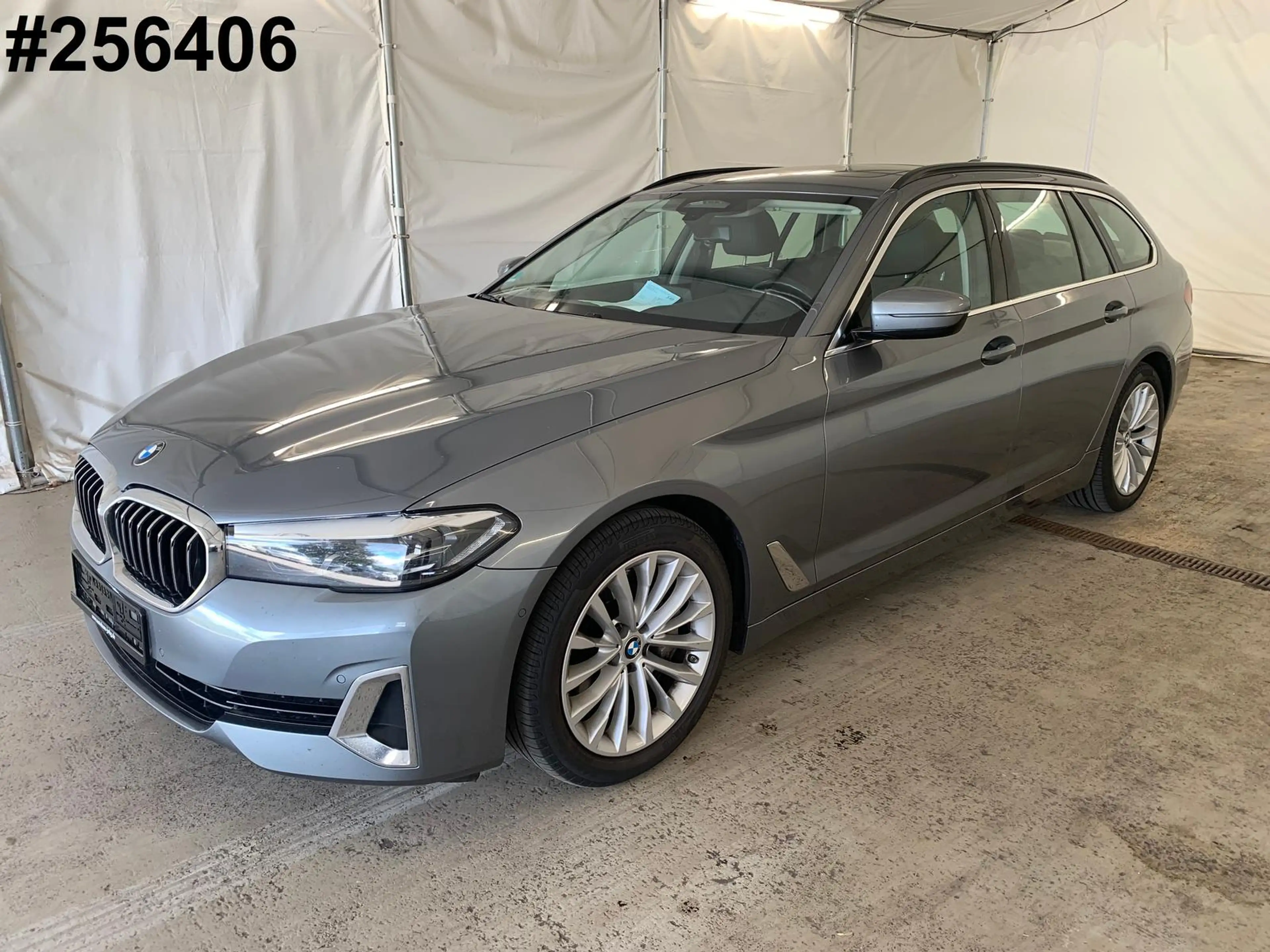 BMW 530 d Luxury DRIVING-PROF/PANORAMA/AHK