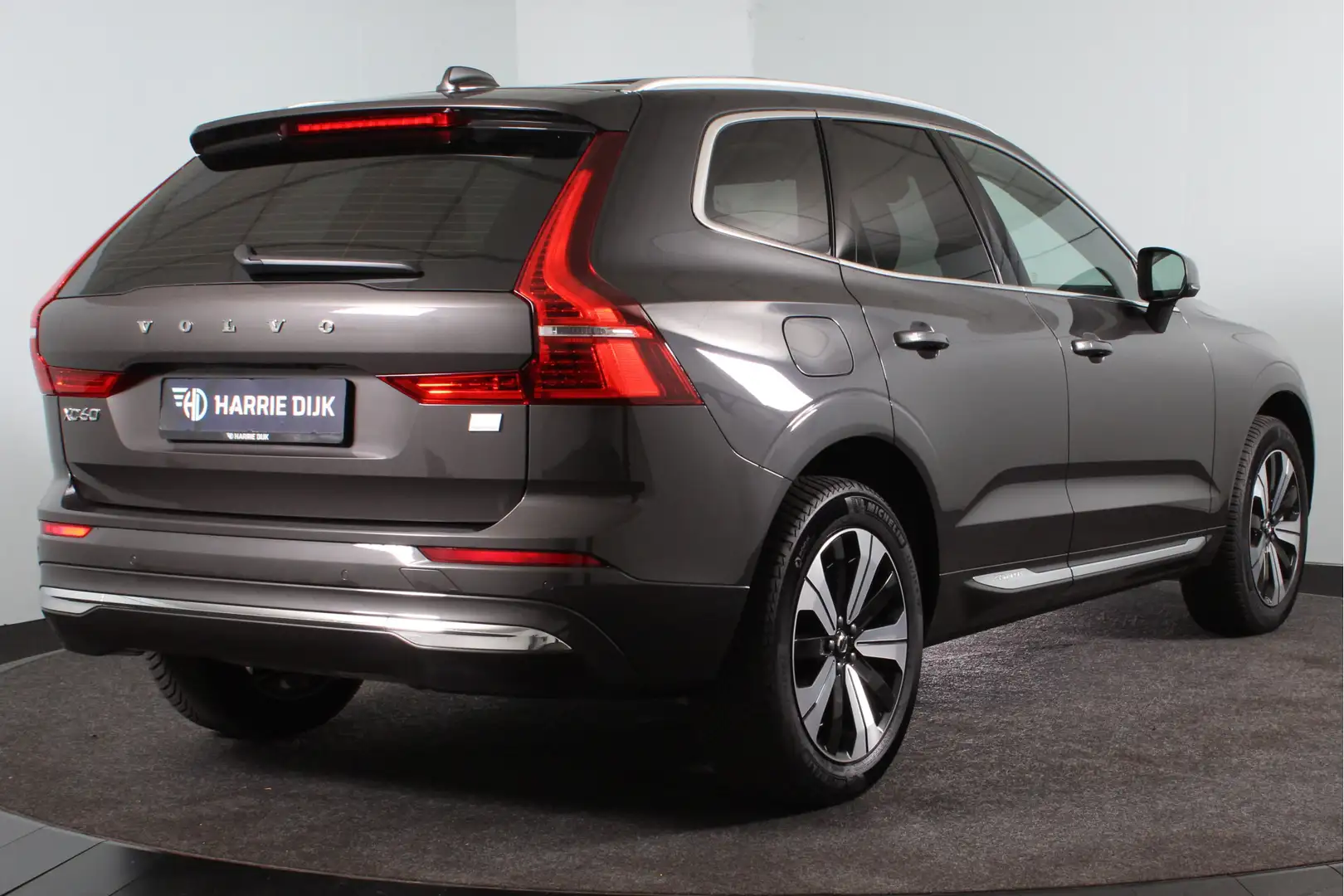 Volvo XC60 2.0 Recharge T6 AWD Plus Bright | S/K-Panodak | Di Brun - 2