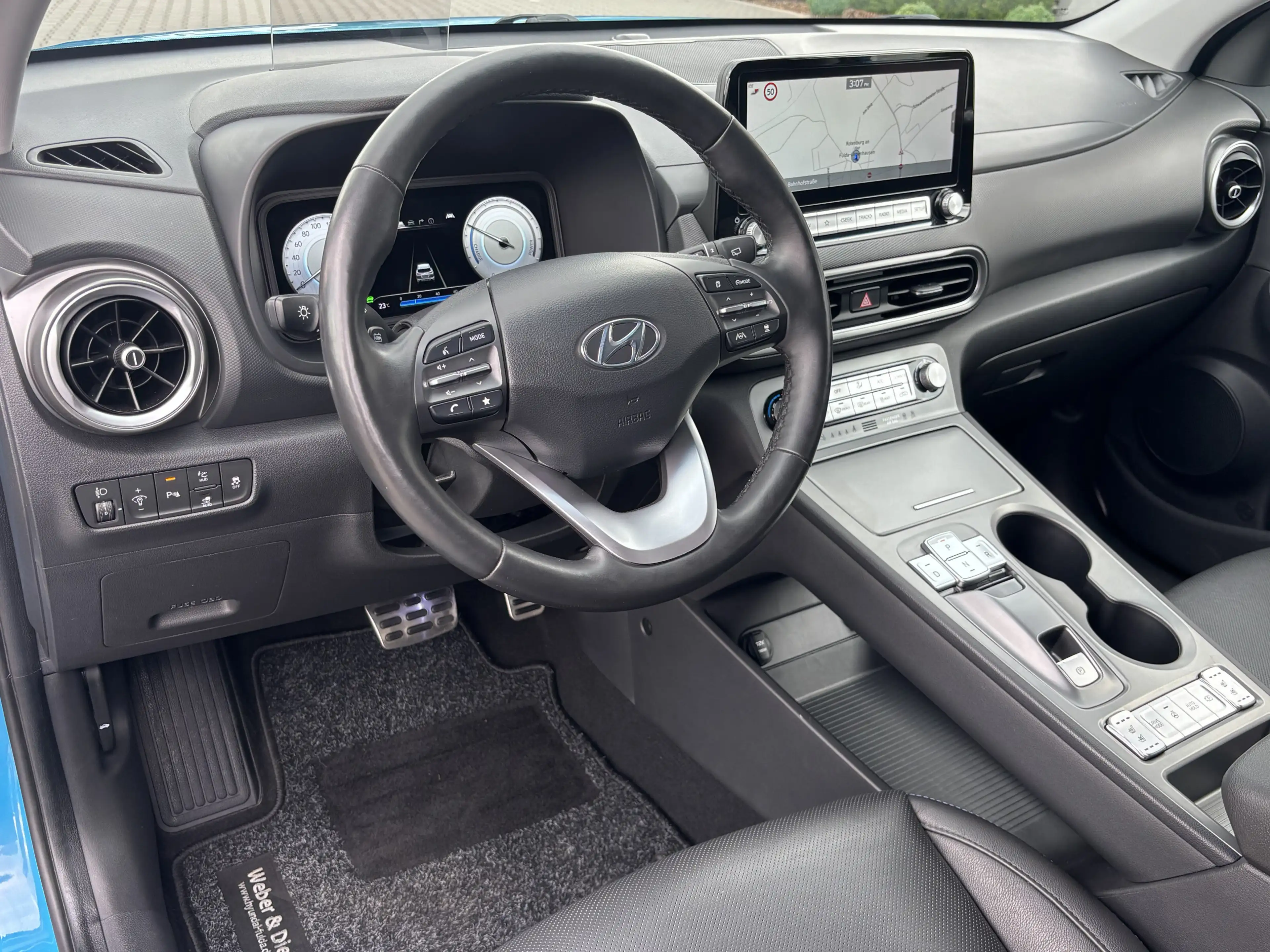Hyundai KONA Prime LED HUD NAV LEDER 4xSHZ 64KWh — photo 14