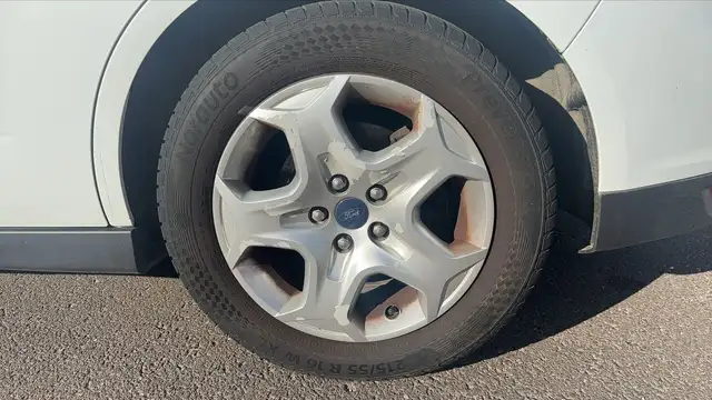 Ford C-Max view 19