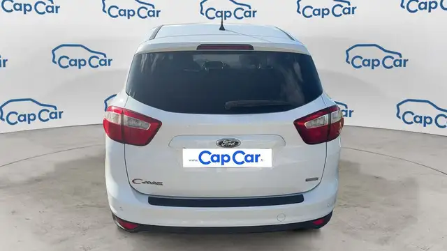 Ford C-Max view 3