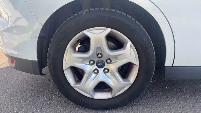 Ford C-Max view 16