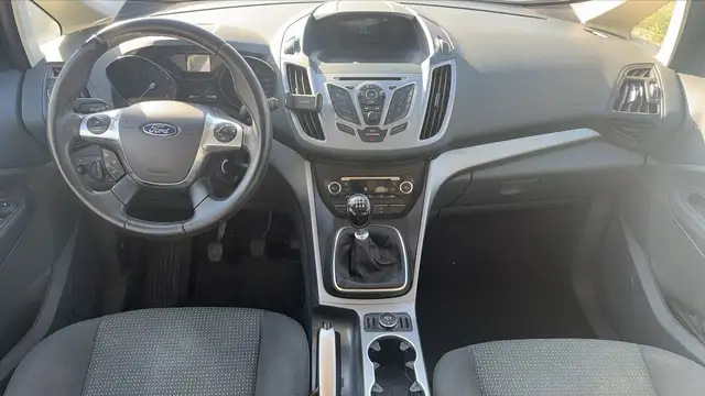 Ford C-Max view 11