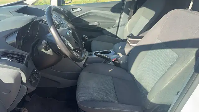 Ford C-Max view 25