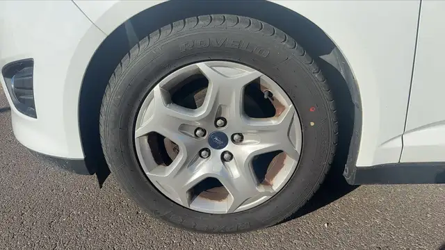 Ford C-Max view 18