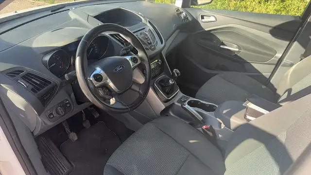 Ford C-Max view 8