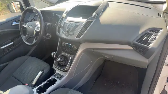 Ford C-Max view 10