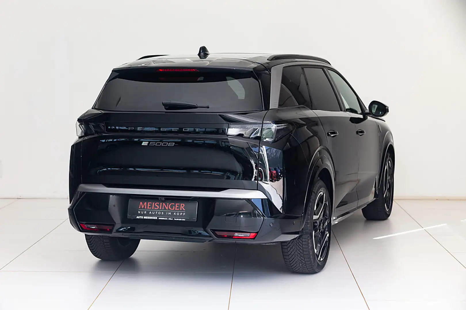 Peugeot 5008 Elektro 210 73kWh Schwarz - 2