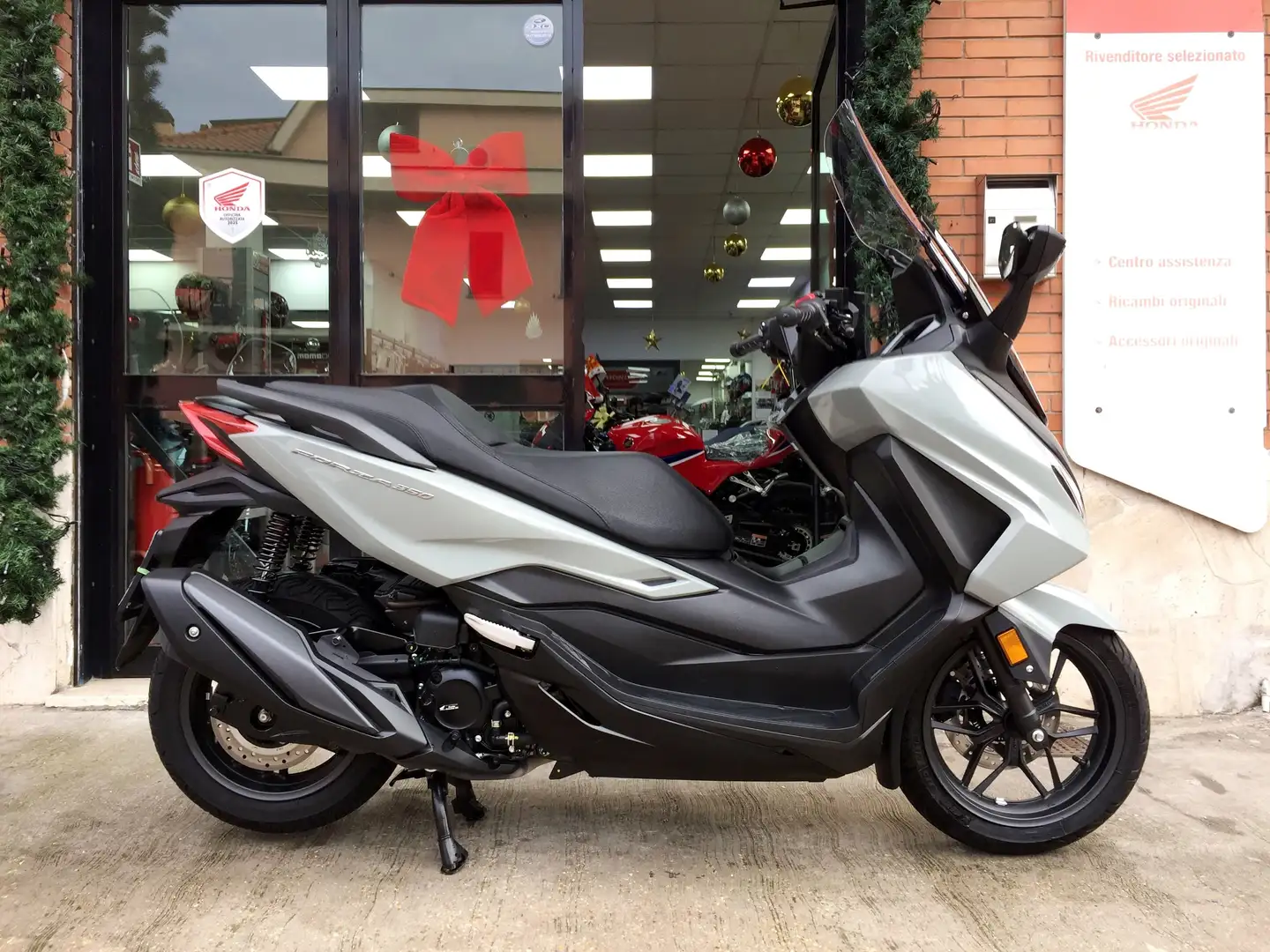 Honda Forza 350 2025 - PERMUTE - FINANZIAMENTI Grigio - 1