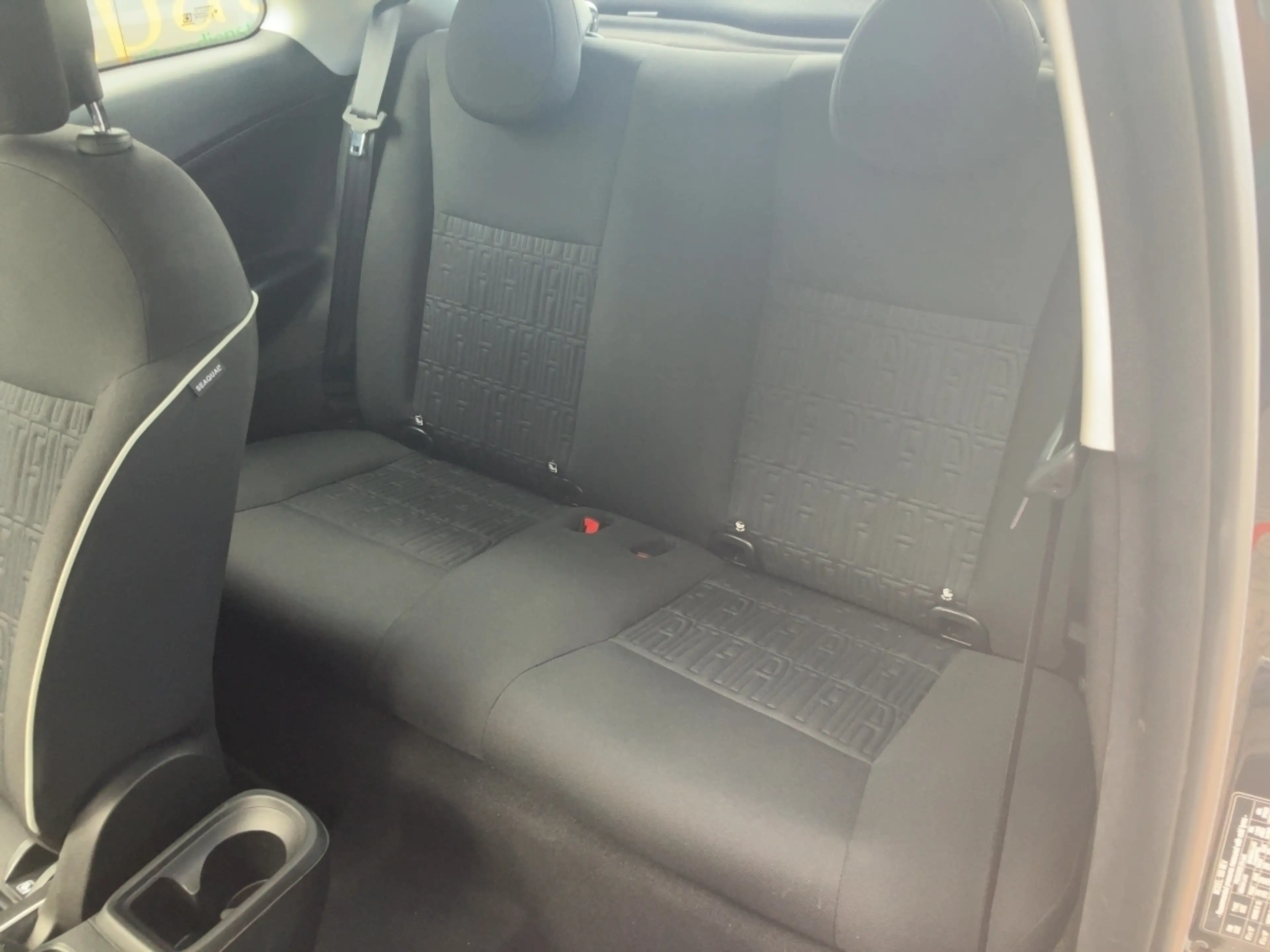 Fiat 500e Base 42 kWh Klimaautomatik*Carpaly*Touch — photo 11