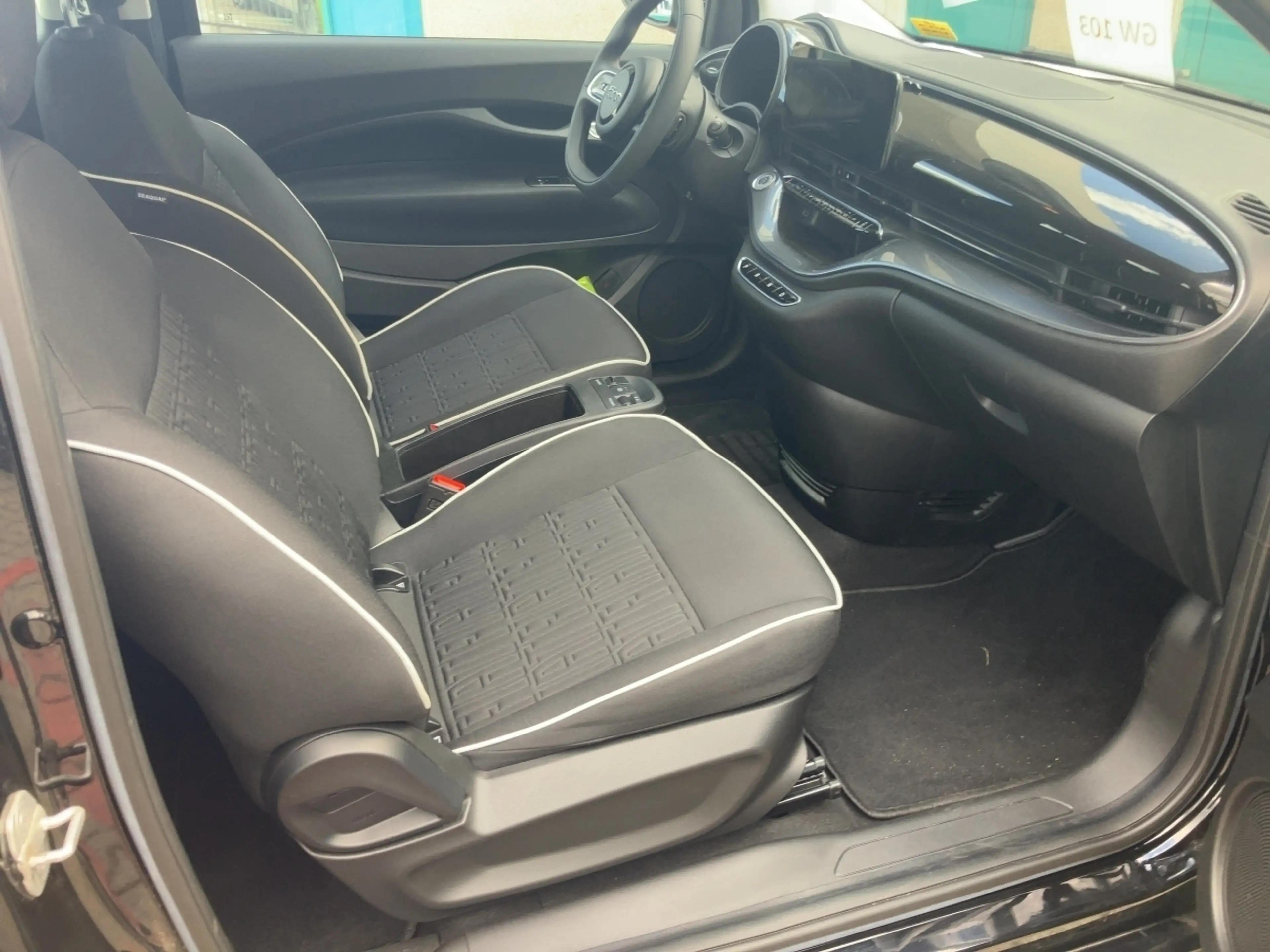 Fiat 500e Base 42 kWh Klimaautomatik*Carpaly*Touch — photo 9