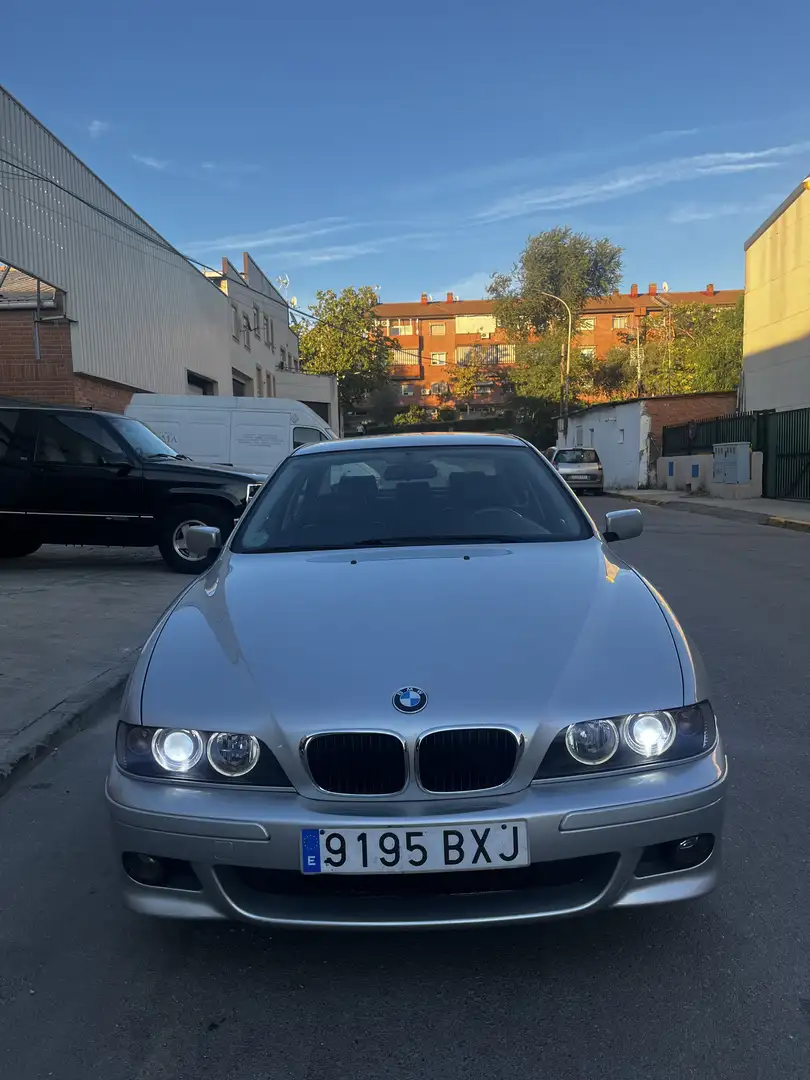 BMW 520 520i Exclusive Plateado - 1