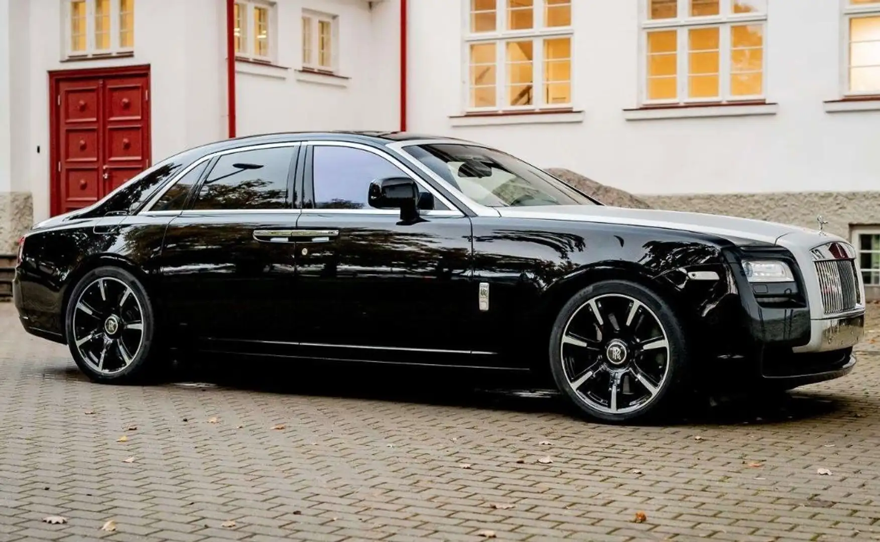 Rolls-Royce Ghost Schwarz - 1